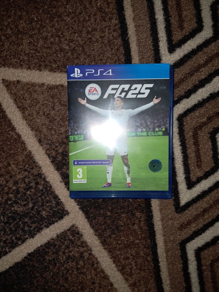 Продавам Fifa 25