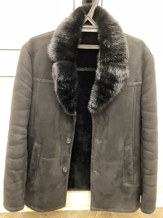 Продам мужскую дубленку 50 размера , в хорошем состоянии