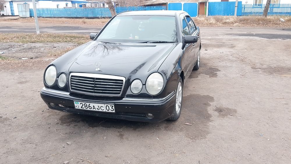 Mercedes 210 в хорошем состоянии