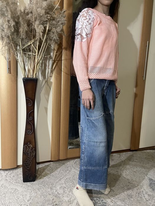 Женский свитер размер М