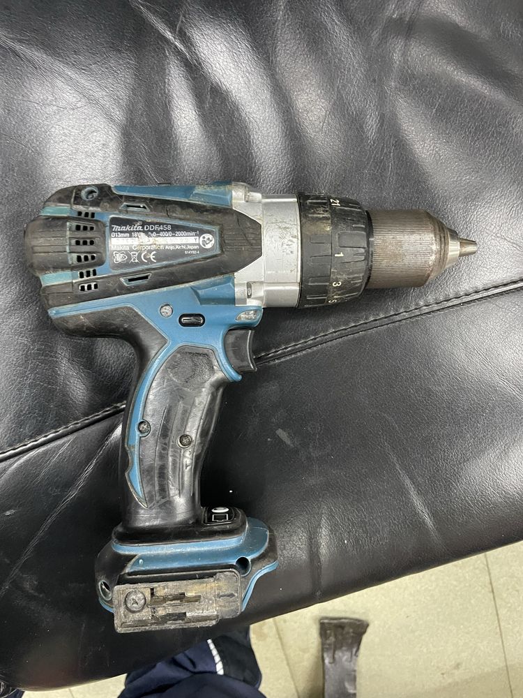Мощен акумолаторен винтоверт makita DDF458 18v