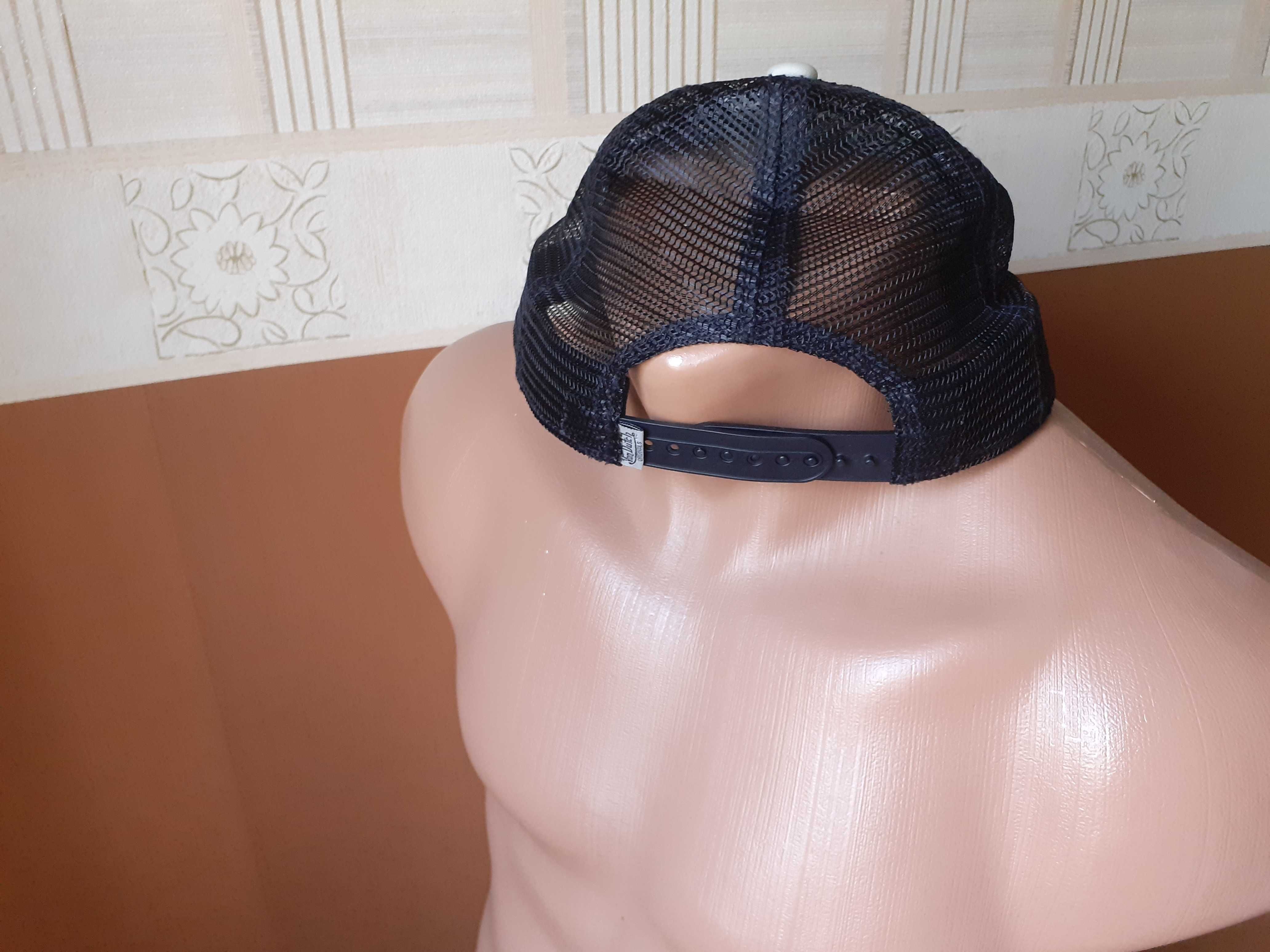Нови Von Dutch, O Neill Original шапки с козирка