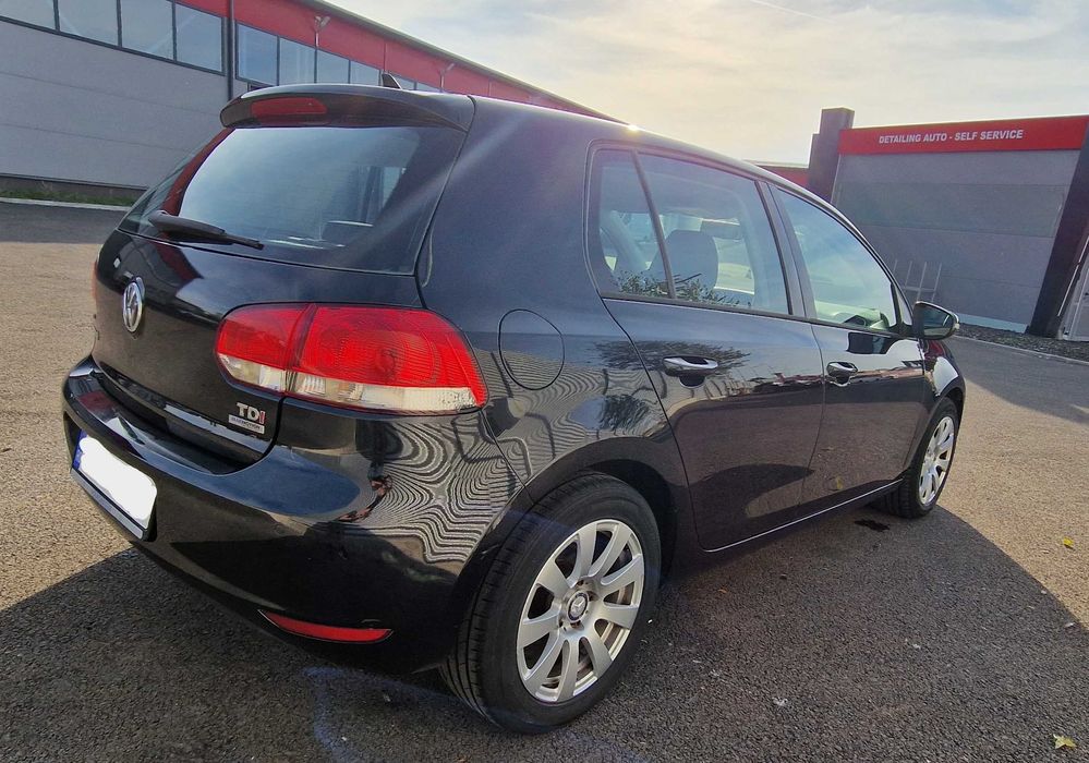 Volkswagen Golf 6 - 1.6 TDI