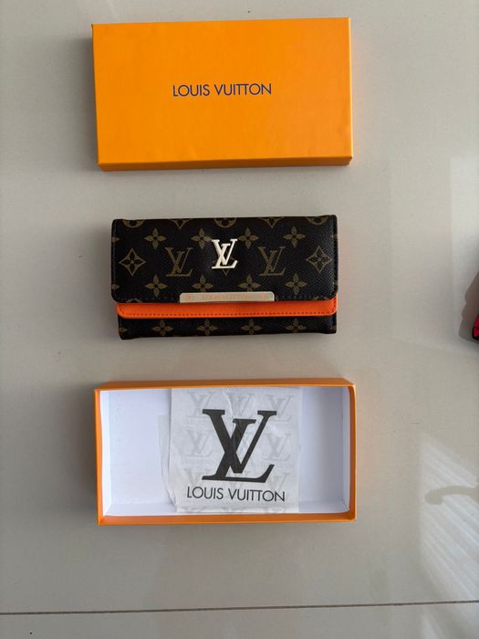 Portofel Miu Miu - Louis Vuitton - Guess