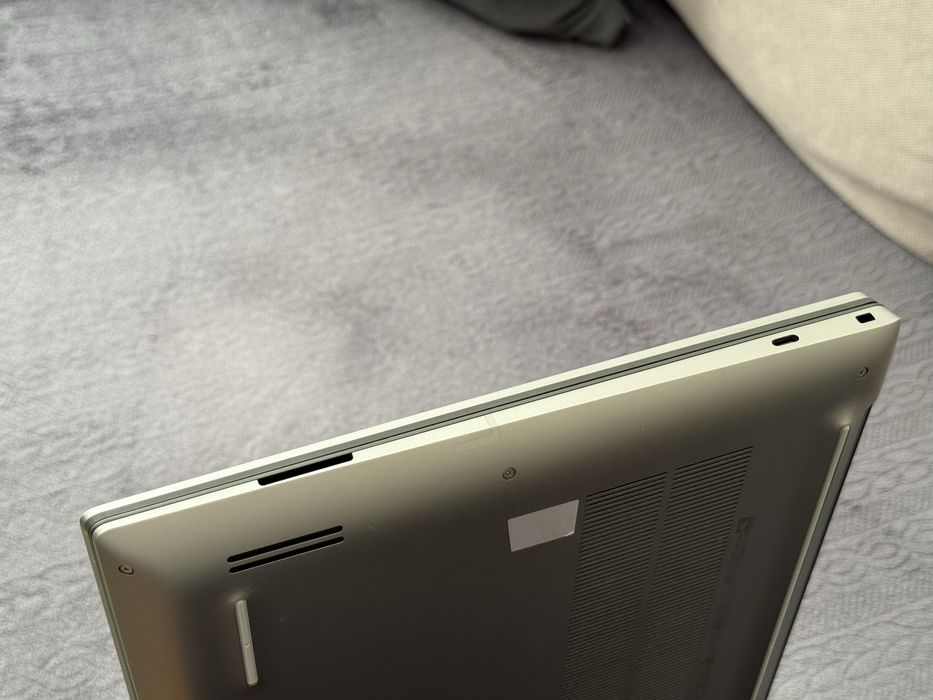 16'UHD+ OLED Touch/i7-13800H/ Dell Precison 5680/RTX A1000 6GB/32GB