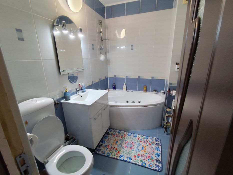Închiriez apartament 3 camere Tudor