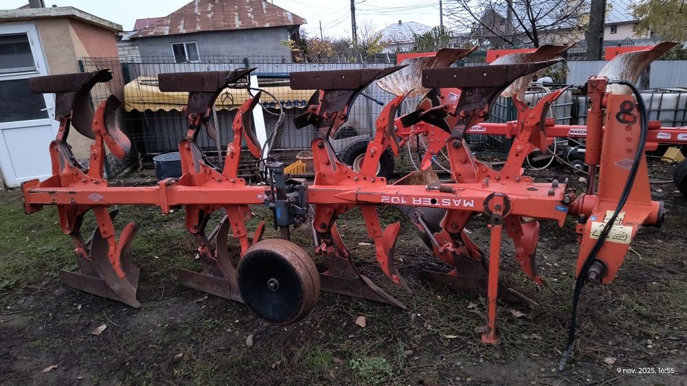Plug Kuhn master 102 cu 4 brazde 3+1