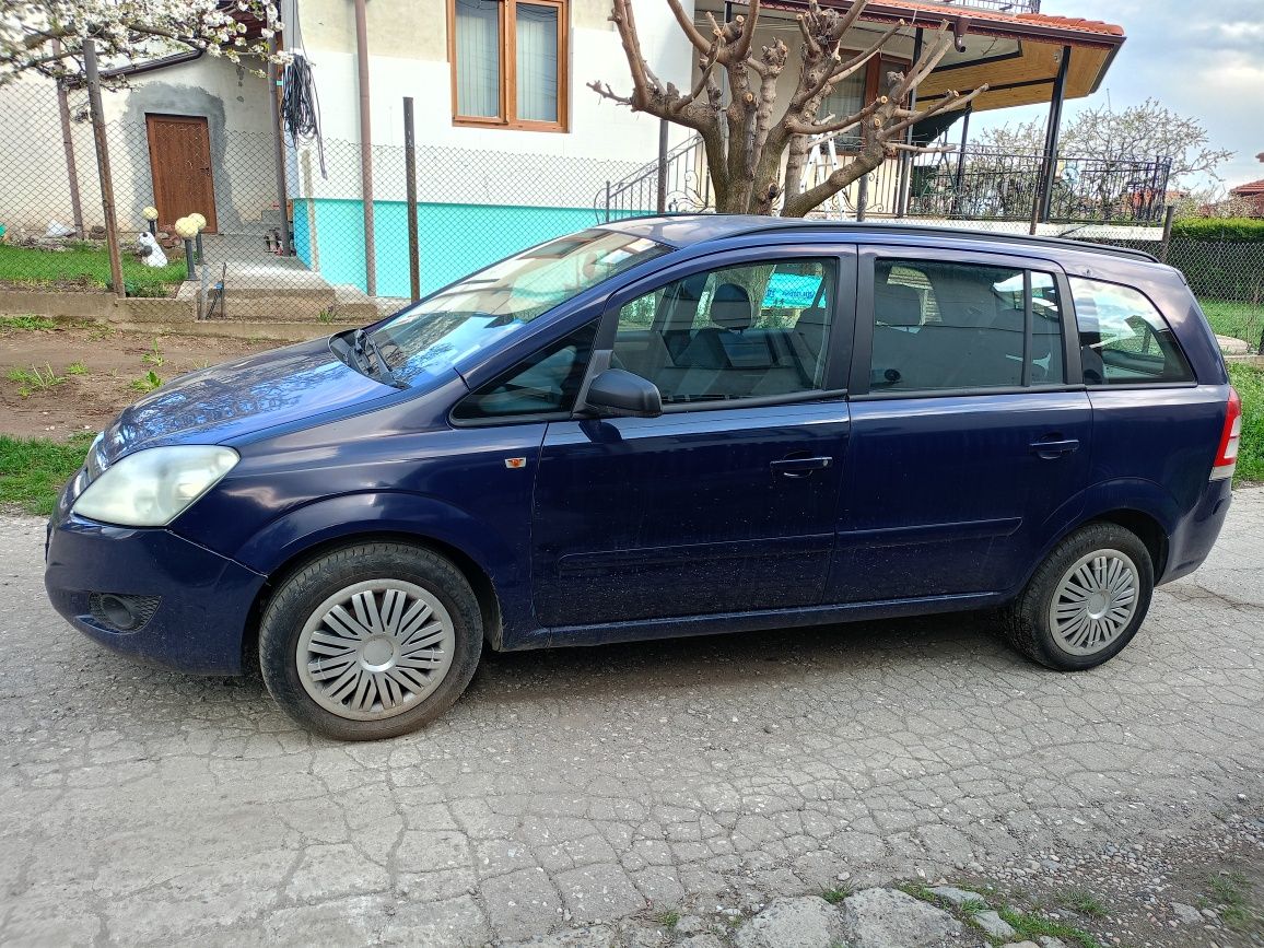 Опел Зафира Б 2009г.