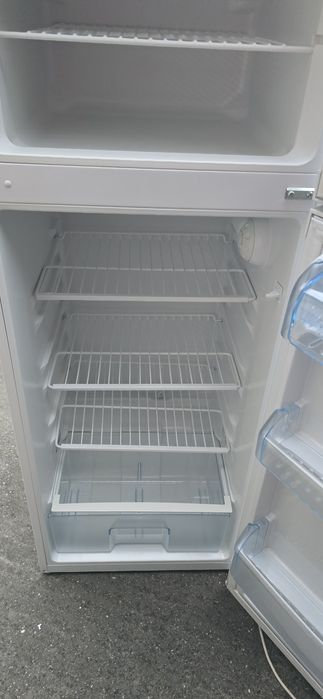 Frigider BEKO 150l NOU