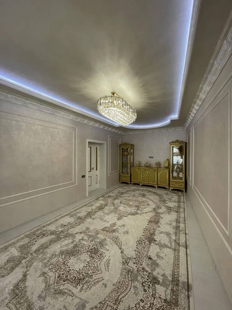 СРОЧНО! продается ШИКАРНЫЙ дом , в махалле Исломобод ( с1078 )