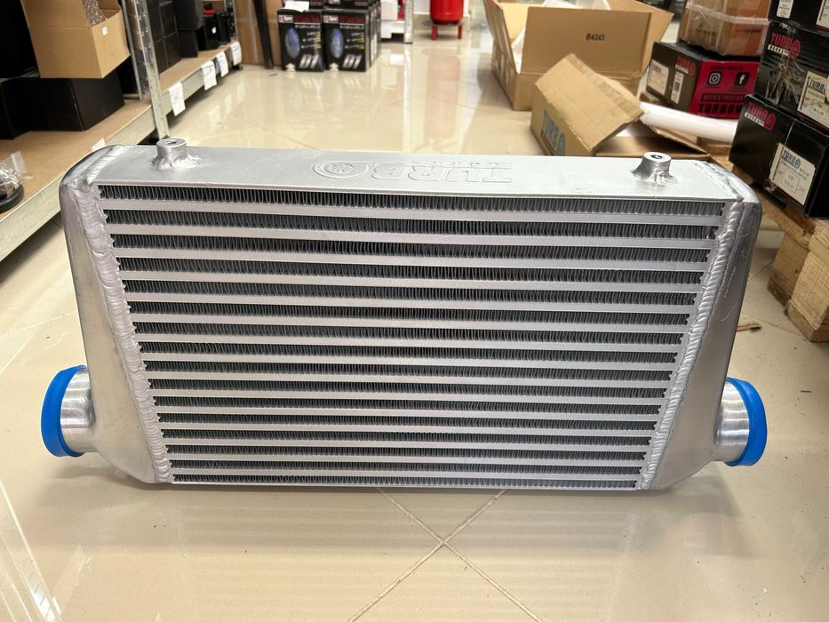 TurboWorks универсален интеркулер Intercooler 450x300x76