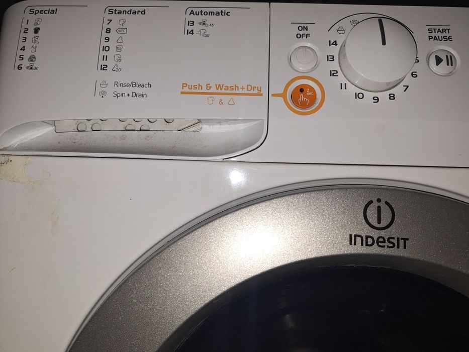 Пералня със сушилня Indesit, за части