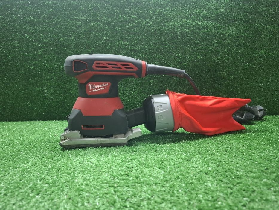 Виброшлайф на Milwaukee SPS 140