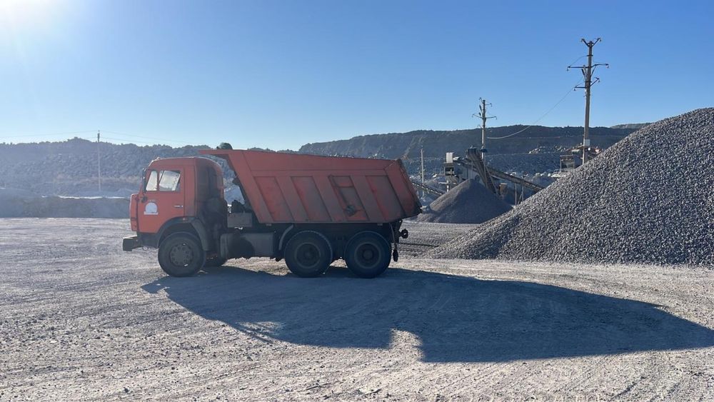 Услуги самосвала 25 тонн , услуги Камаза 15 тонн