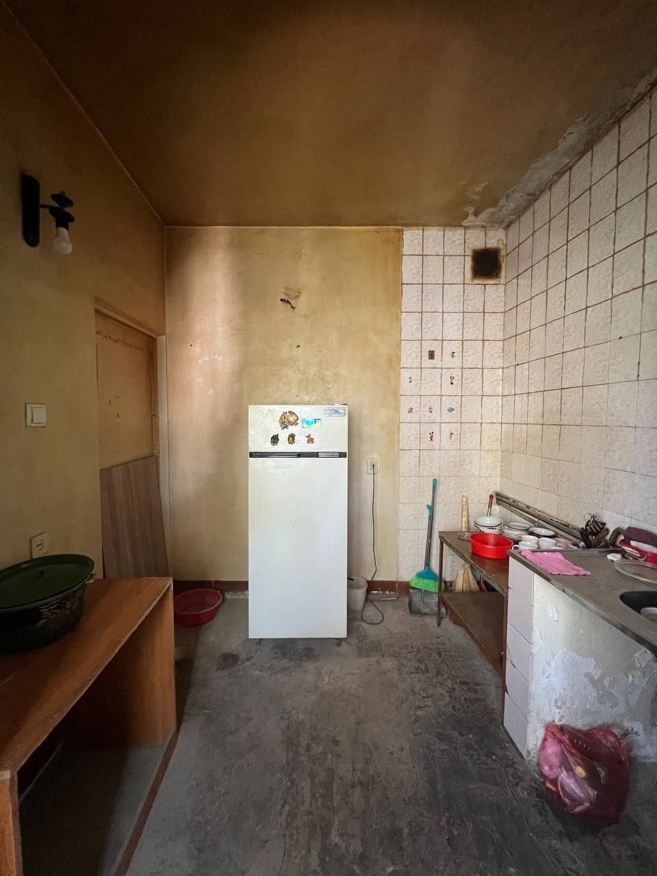 Продам 2 ком Юнусабад 11 квартал