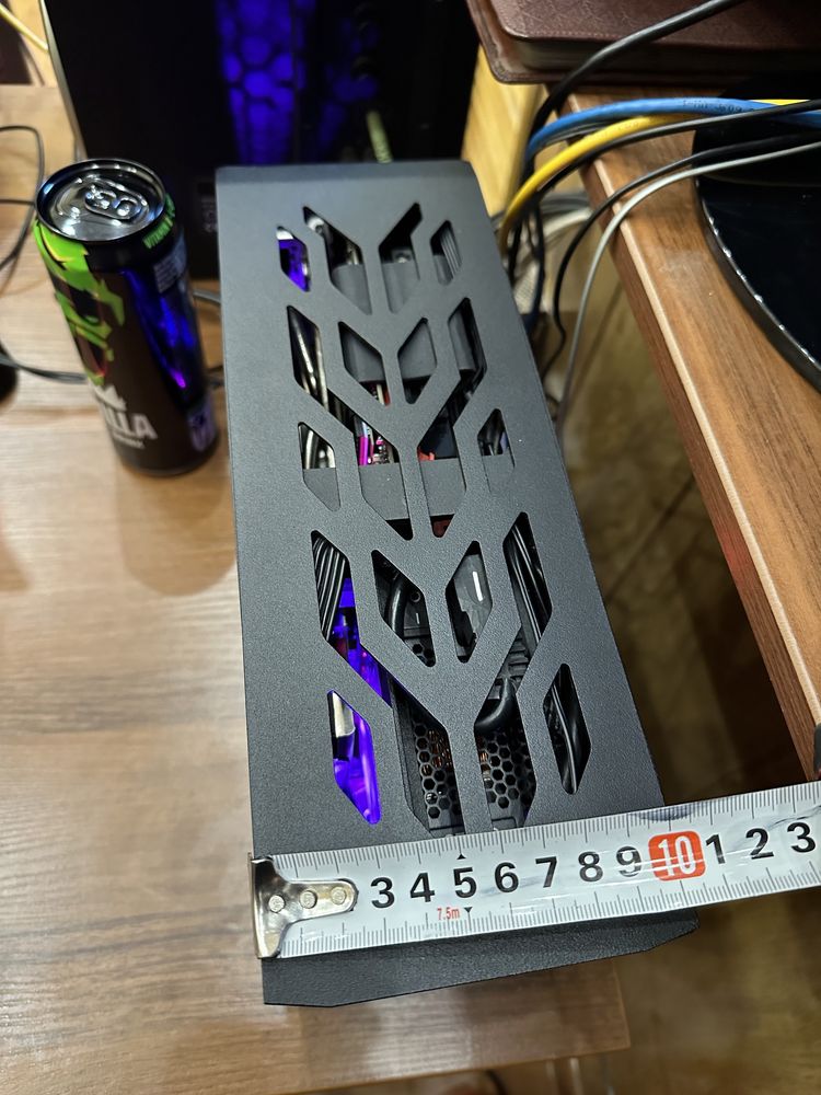 Игровой компьютер в mini itx корпусе Ryzen 7 + RTX 5060