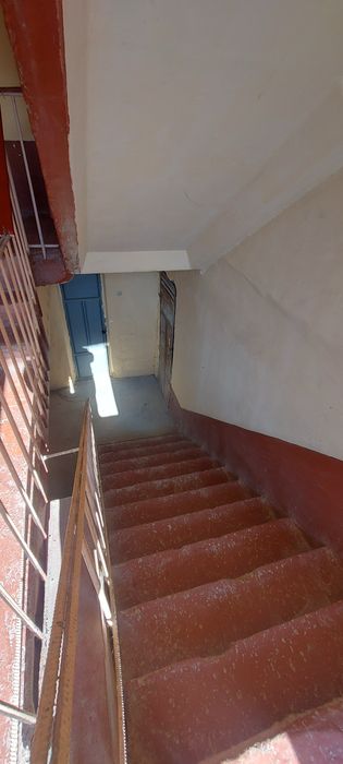 2 хонали квартира сотилади Жиззах шахрида