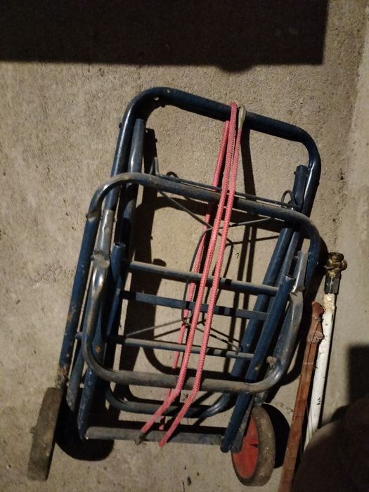 Коляски продам срочно