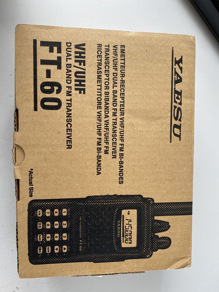 Продам рацию yaesu ft 60 новая в коробке