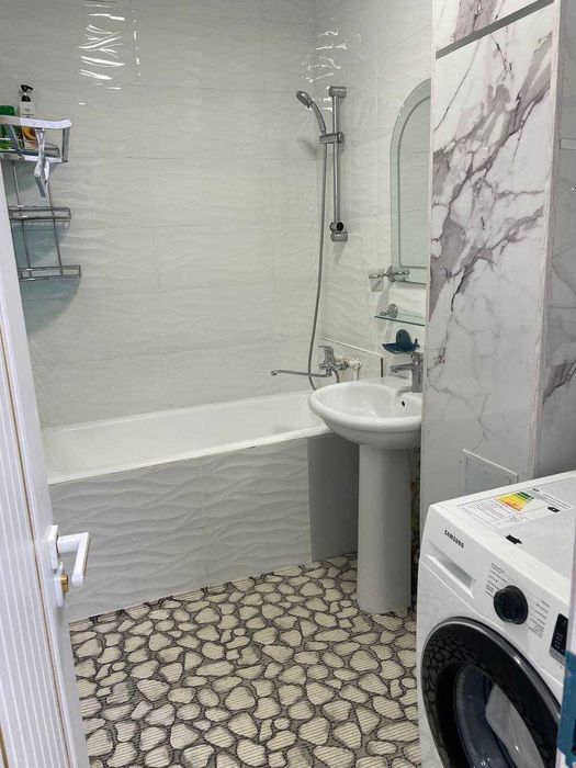 Жангох 3-3-9, 74м2, ор-р Чайна Шашлык,евроремонт