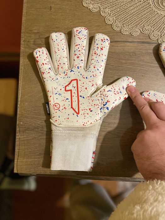 Manusi de portar one