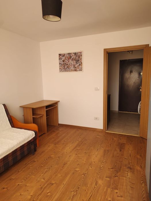 Vand garsoniera zona industriala mobilata si utilata