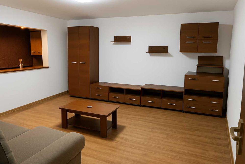 Inchiriez Apartament 3 camere  Sagului !!