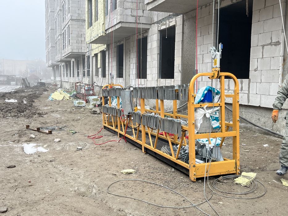 Аренда строительных люлек (фасадный подъемник)