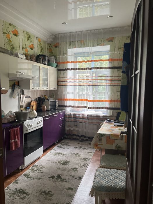 Продам 3х комнатную квартиру сталинка