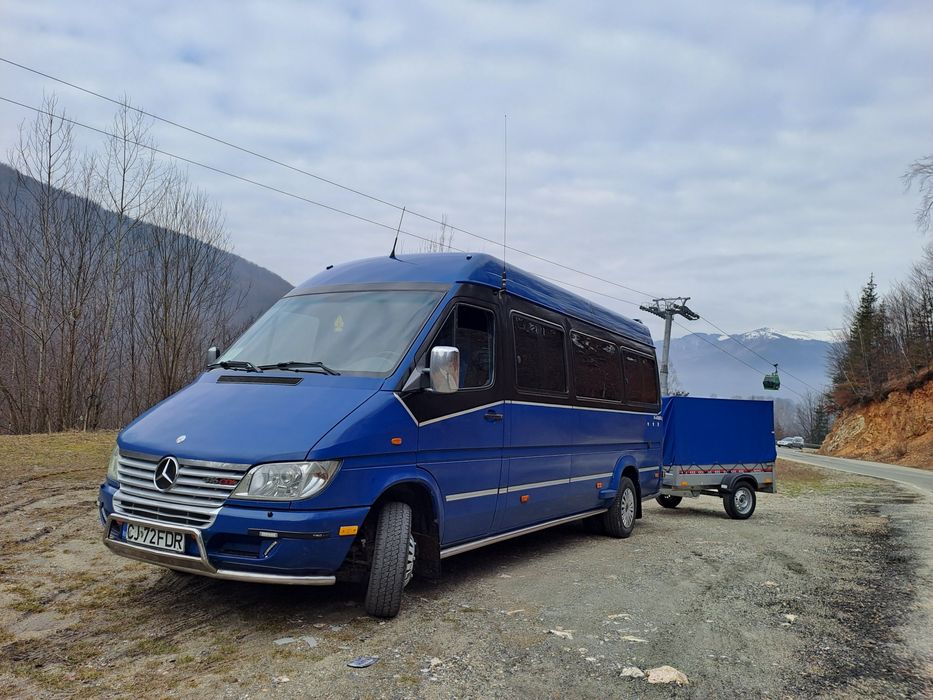 Transport persoane/Inchiriere microbuze/ Rent a van