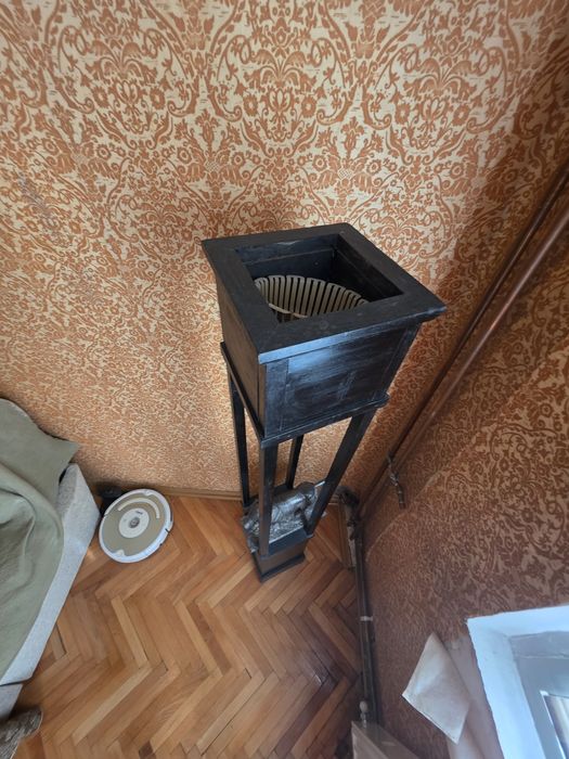 Masa si ghivece lemn masiv