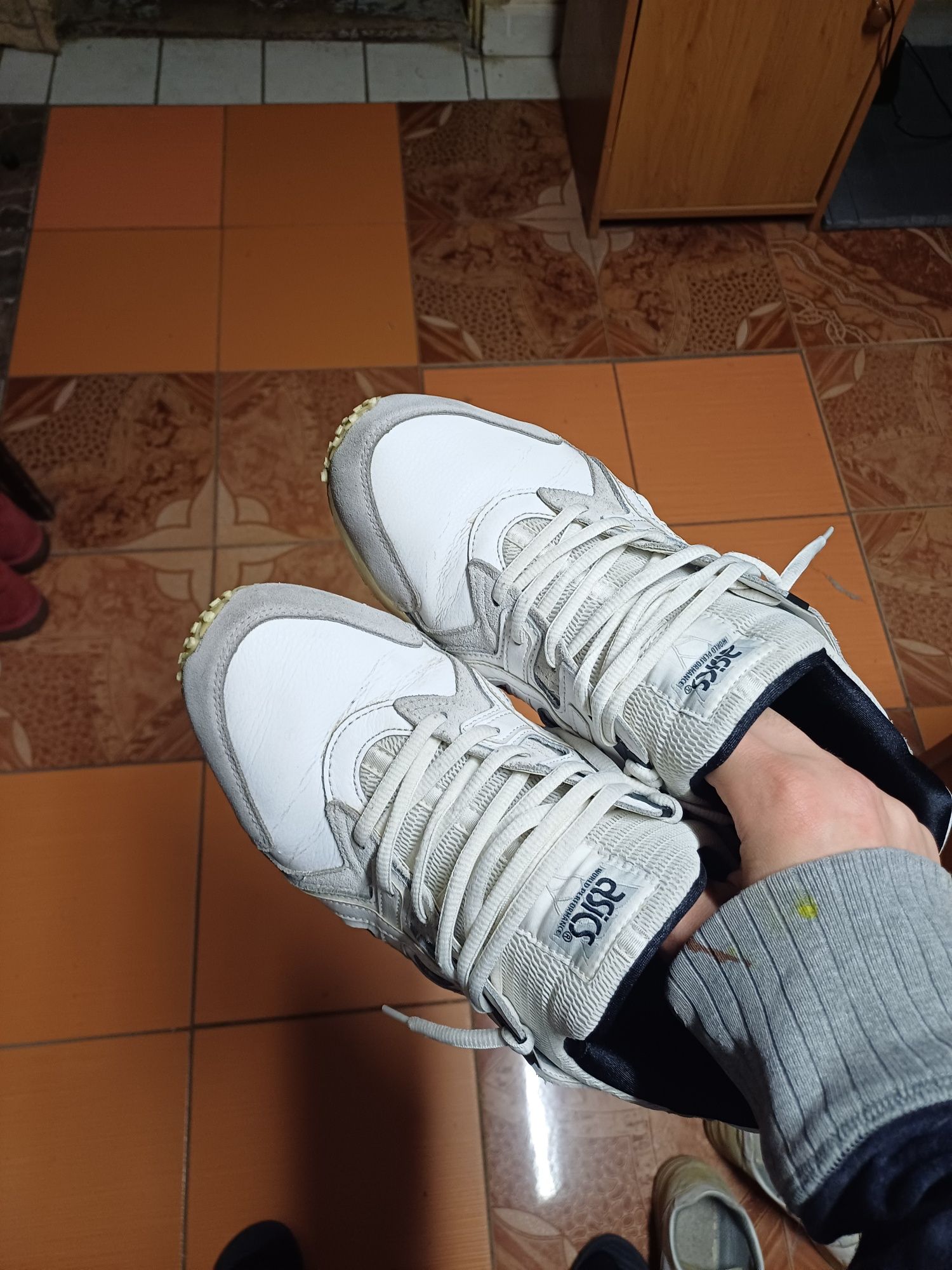 asics tiger gel 44