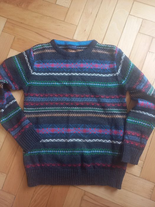 Детски пуловер на NEXT, за дете на възраст 10 години.