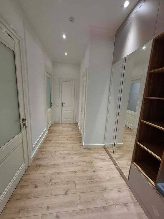 Срочно продается квартира 2*3/7/12 в самарканд дарвоза 60 кв м 93000$