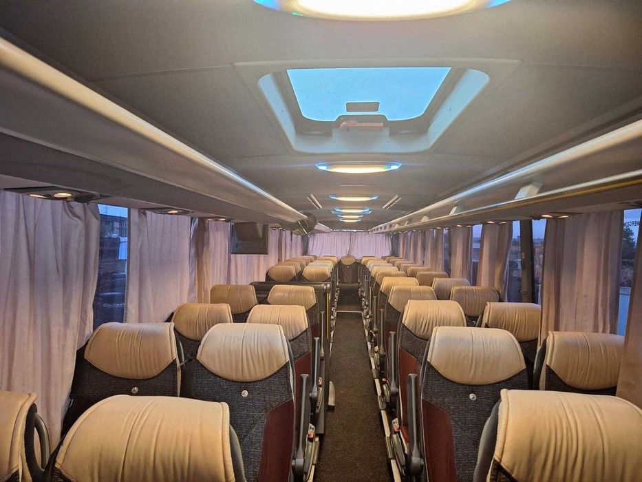 Inchiriere autocare / microbuze Transport persoane Curse ocazionale