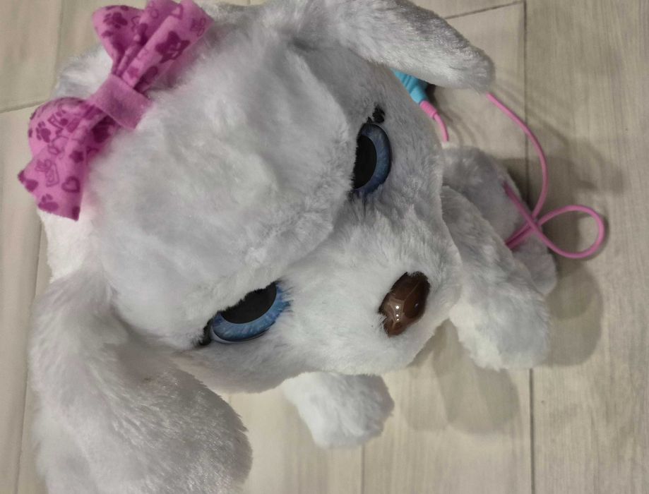 HASBRO FUR REAL Танцуващото кученце GoGo, зайчето Betsy, Viva Trolls