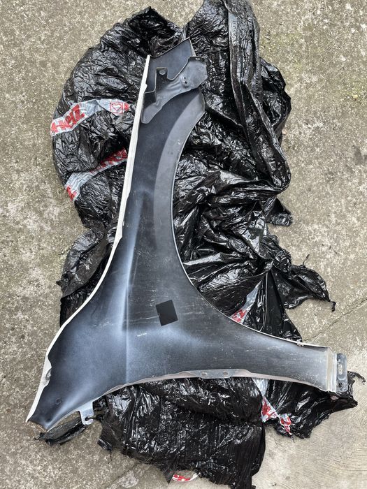 Преден ляв калник Volvo S60 V60 2010 - 2013