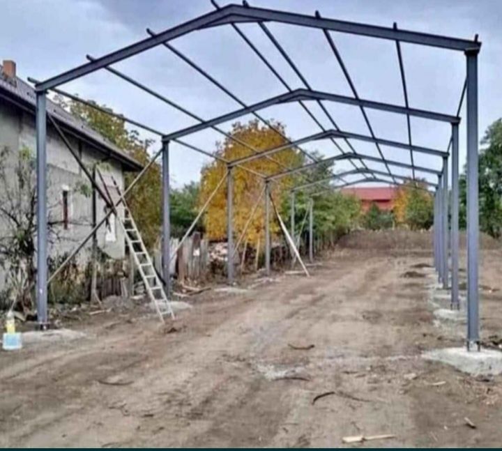 Vând hală metalică 7 m lățime 12 m lungime 4 m înălțime