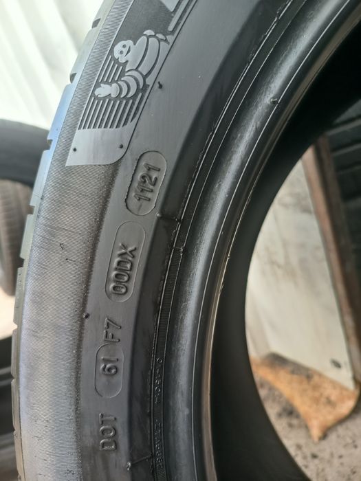 285/40/21 Michelin Дот 1121