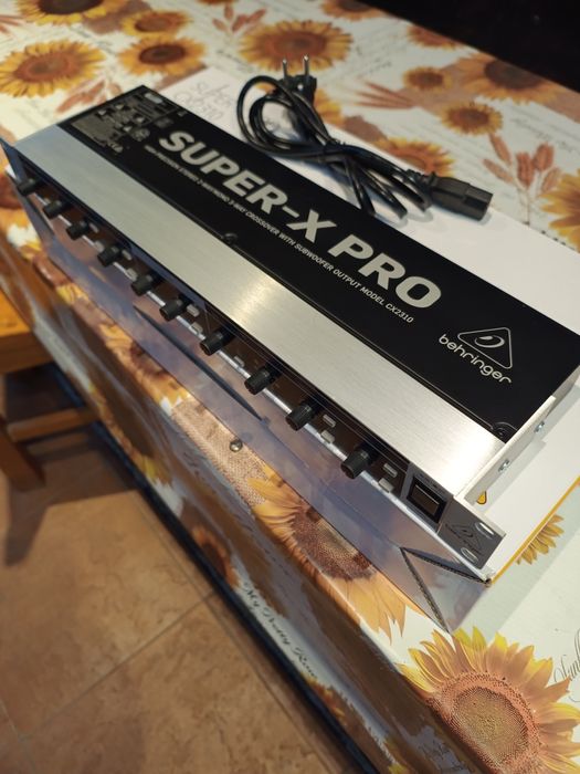 Crossower Behringer CX2310V2