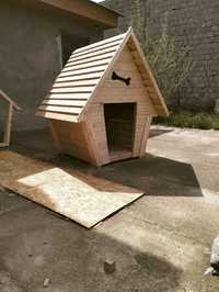 Собачьи дом.   деревянный