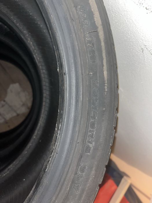 Зимни гуми 235/40/18