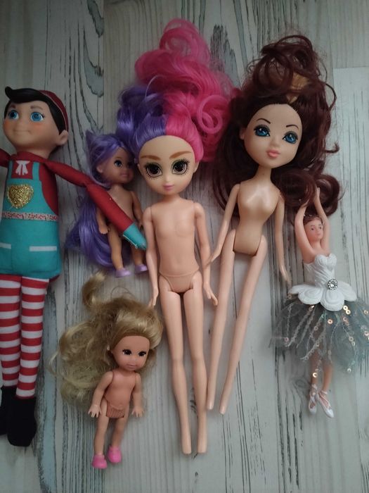 Rochițe fetițe  și lot păpuși