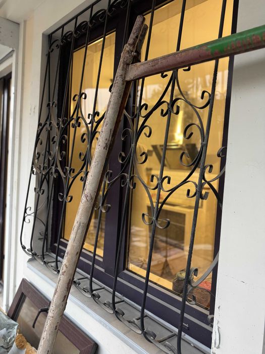 Решетка на окно, металлическая