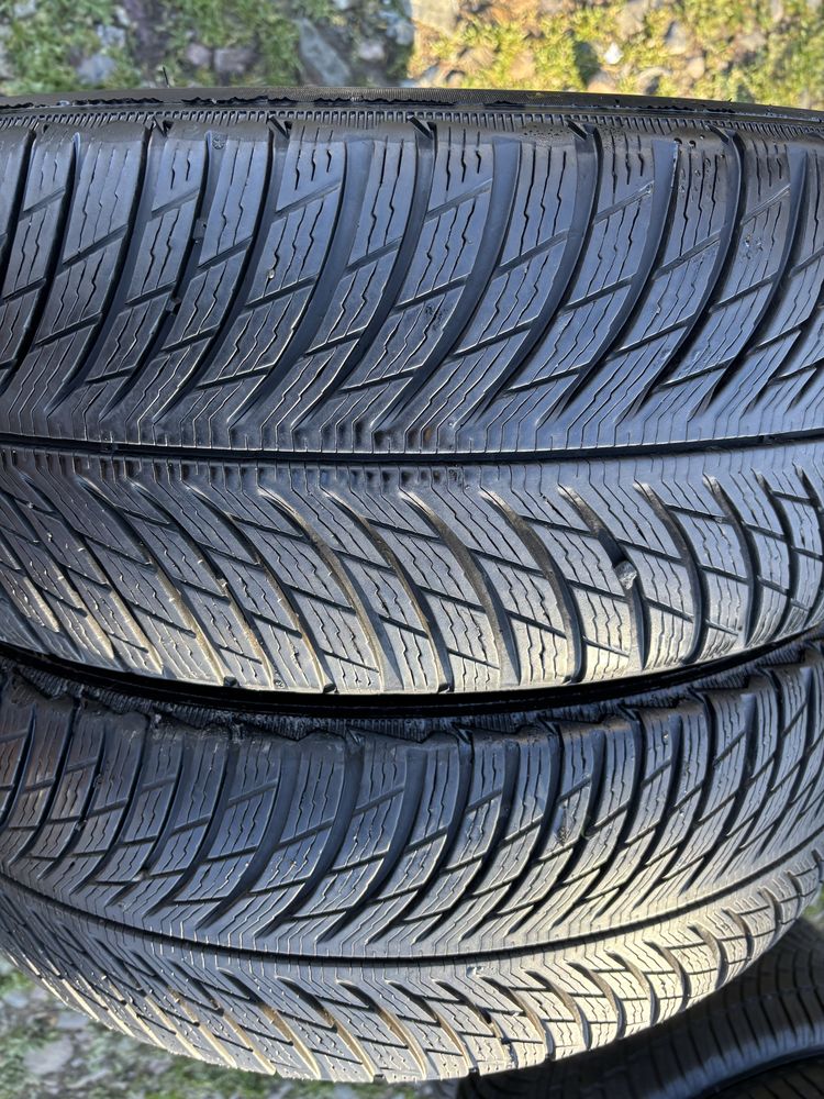 235/65 R17 2бр зимни гуми