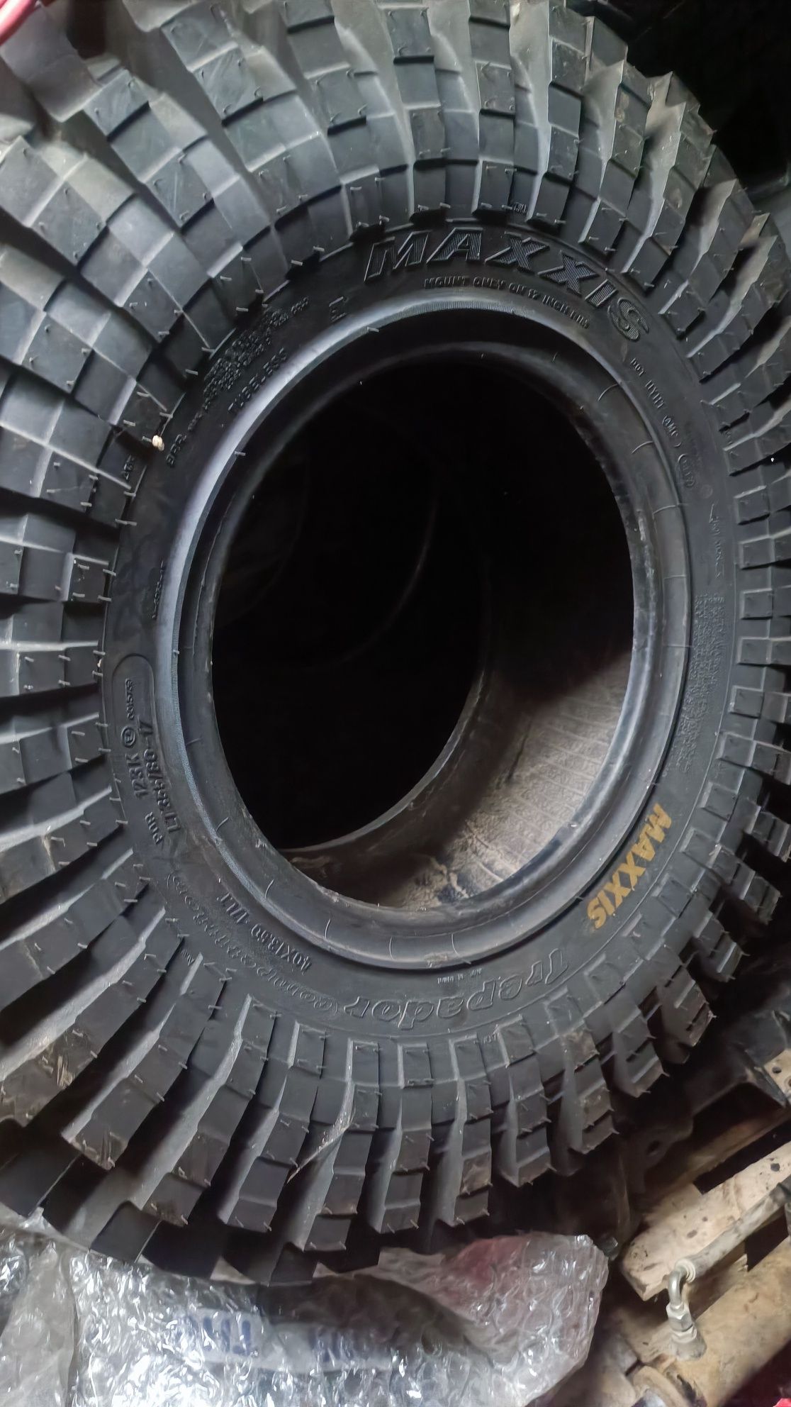 Гуми Maxxis Trepador 40x13.5x17