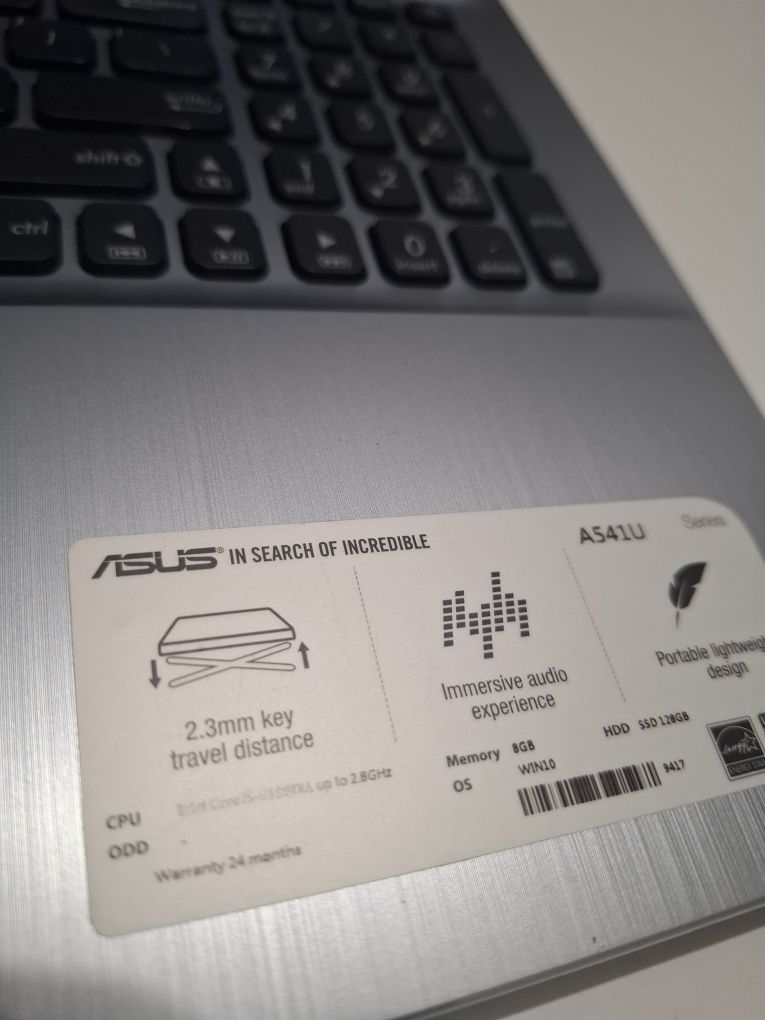 Laptop Asus cu i5 gen6