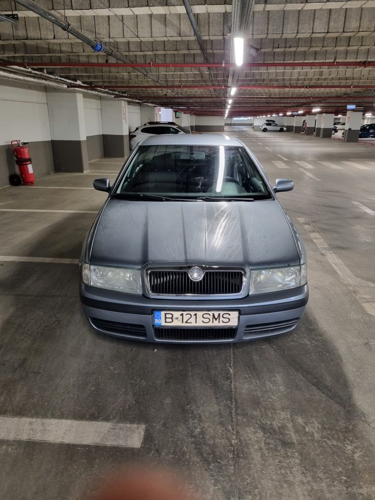 Skoda Octavia tour automata 1.9 alh Oferta pentru începători! 
Motor A