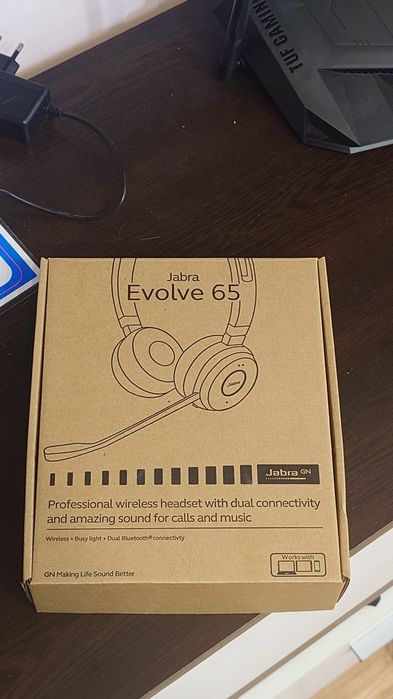 Професионални безжични слушалки Jabra Evolve 65 / чисто нови