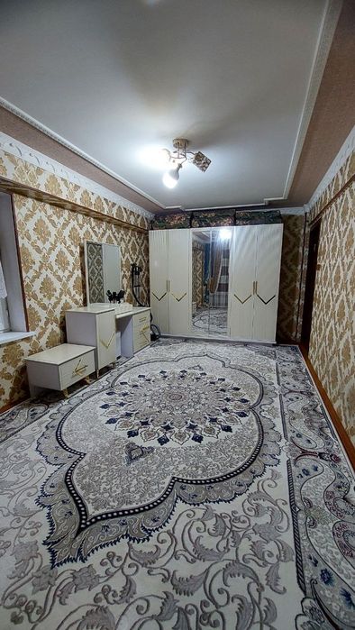 1 xonali 2 xona qilingan Qoraqamish 1/2 da. Srochno sotiladi
